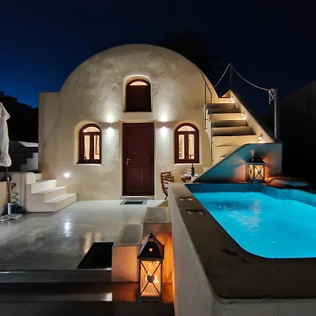 Dreamer's Secret * Emporio (Santorini)